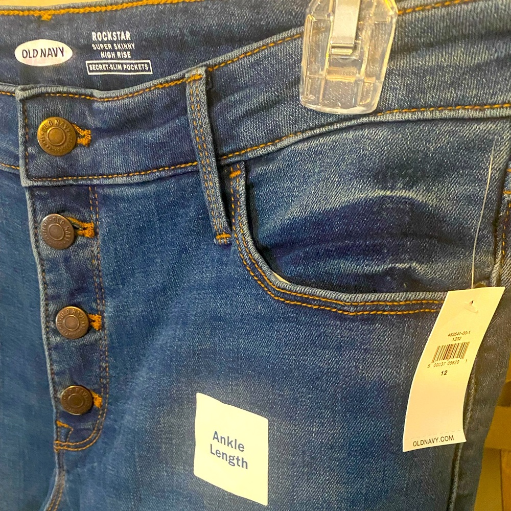 Old Navy Rockstar Super Skinny Jeans